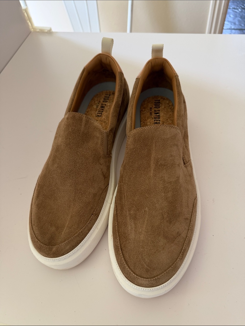Todd Snyder Tuscan Brown Suede Slip-On Loafers with White Sole Sz 10.  New Tub9